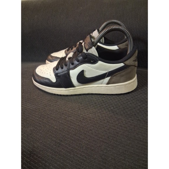 Nike Air Jordan 1 Retro LOW OG Dark Mocha White Black CZ0858 102 Size 4Y - Picture 1 of 8